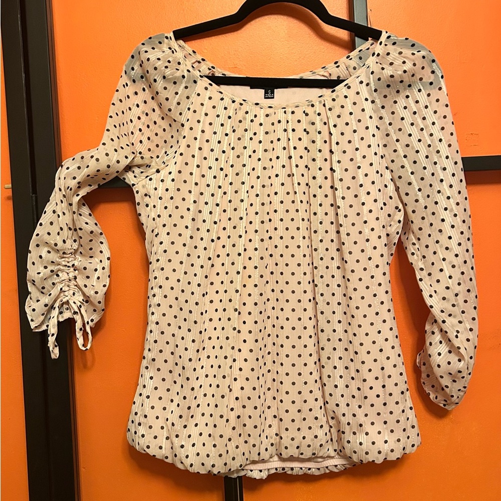 💚💚5/$25💚💚 Polka Dot Peasant Blouse – Cream & Black